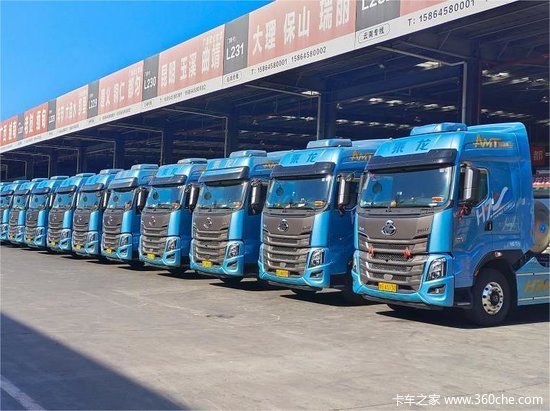 月行近70万公里 一带一路上的乘龙钢铁驼队
