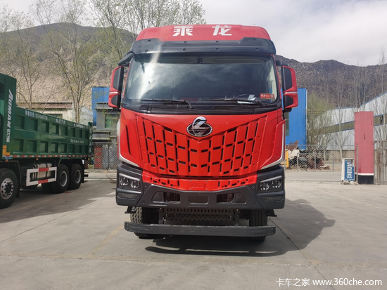 矿区运输新标杆 乘龙HK 8X4自卸车破解“多拉快跑”难题