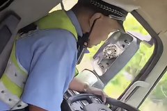 ɶ 嶼ϻʻˣ