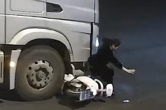 Ůӽ·ڱײЩ복