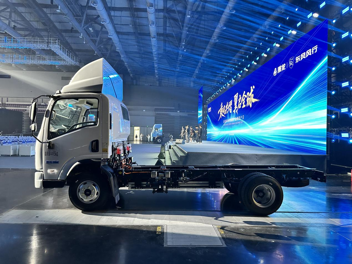 16分钟吃饱饭 450公里全力干,乘龙翼威2解锁创富新场景