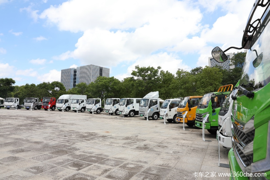 共绘创富新蓝图 上汽跃进大拿新品发布暨核心经销商会议圆满召开