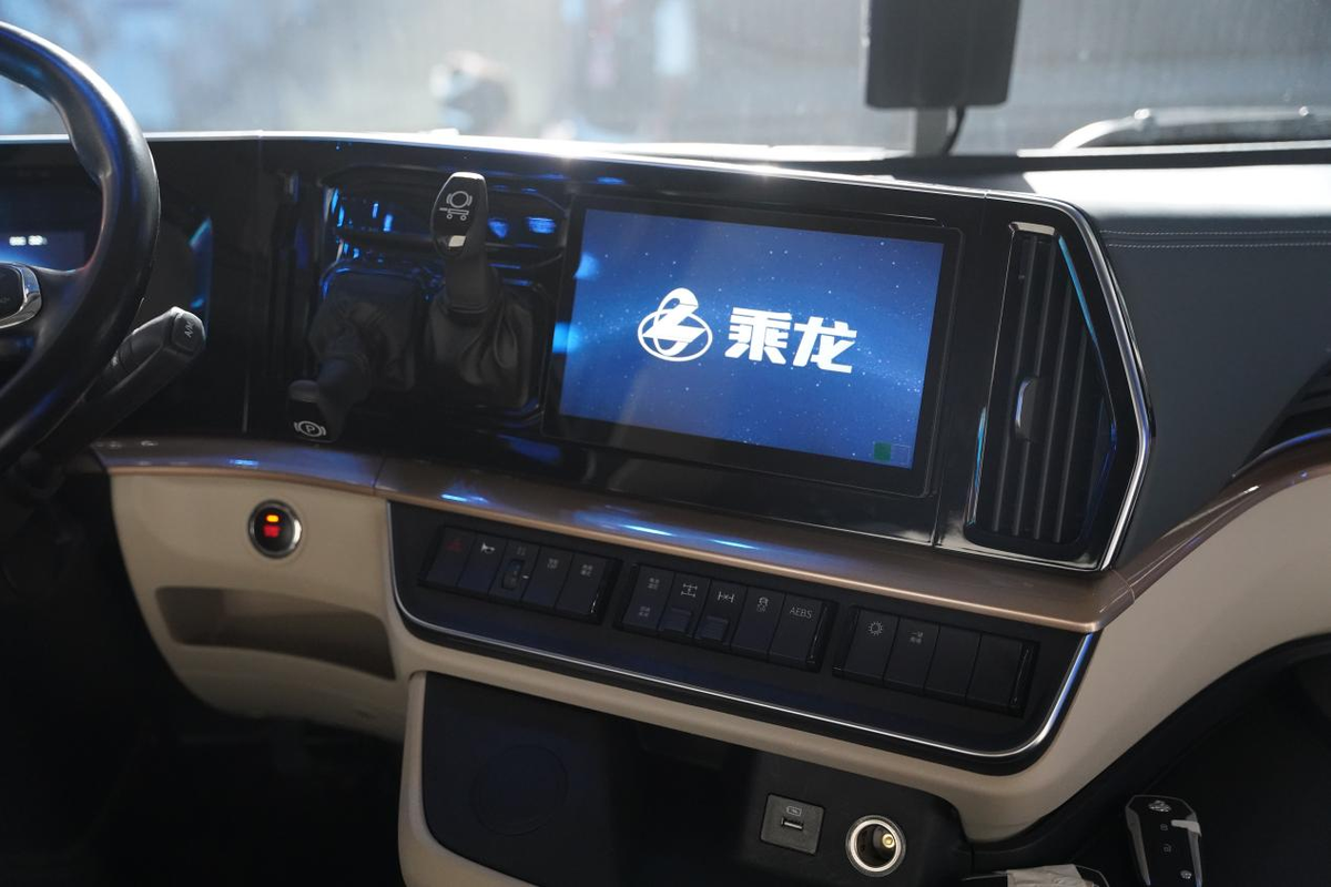 每公里低至1.1度电,乘龙翼威5打造卡友专属省电全能王