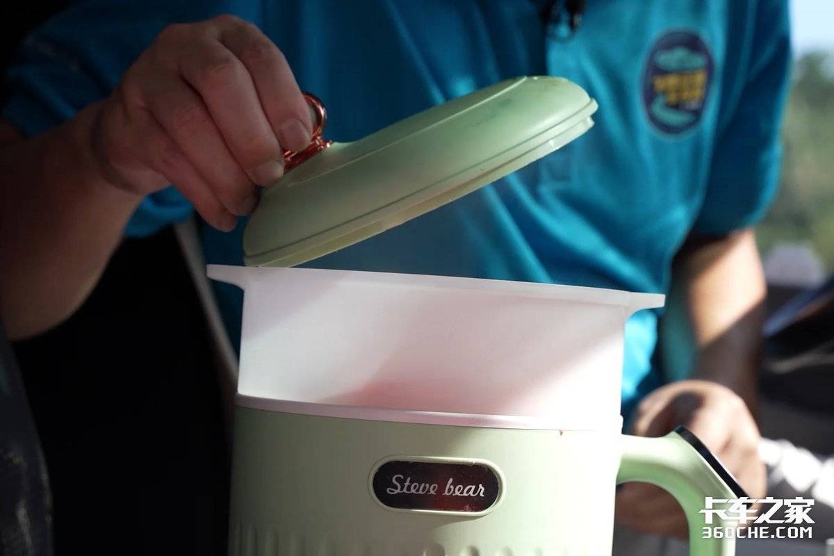 �����ϰ������ѣ������û��С���ĸ���