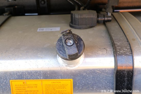 奇瑞联合重卡电麒麟青岛批量交车 共筑港口绿色物流新生态