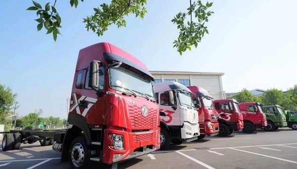 东风新疆畅行 X 系列邢台震撼上市