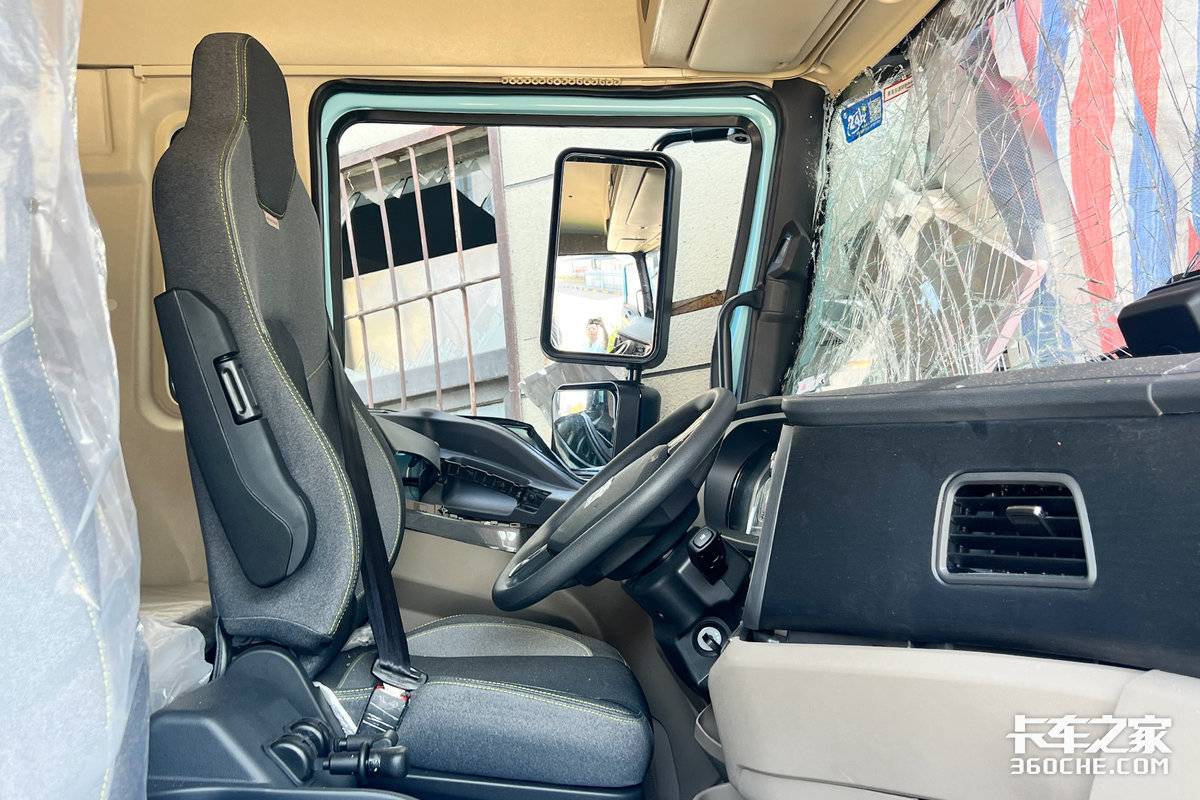 �³������վײ��&nbsp;��ʧ50��˭������