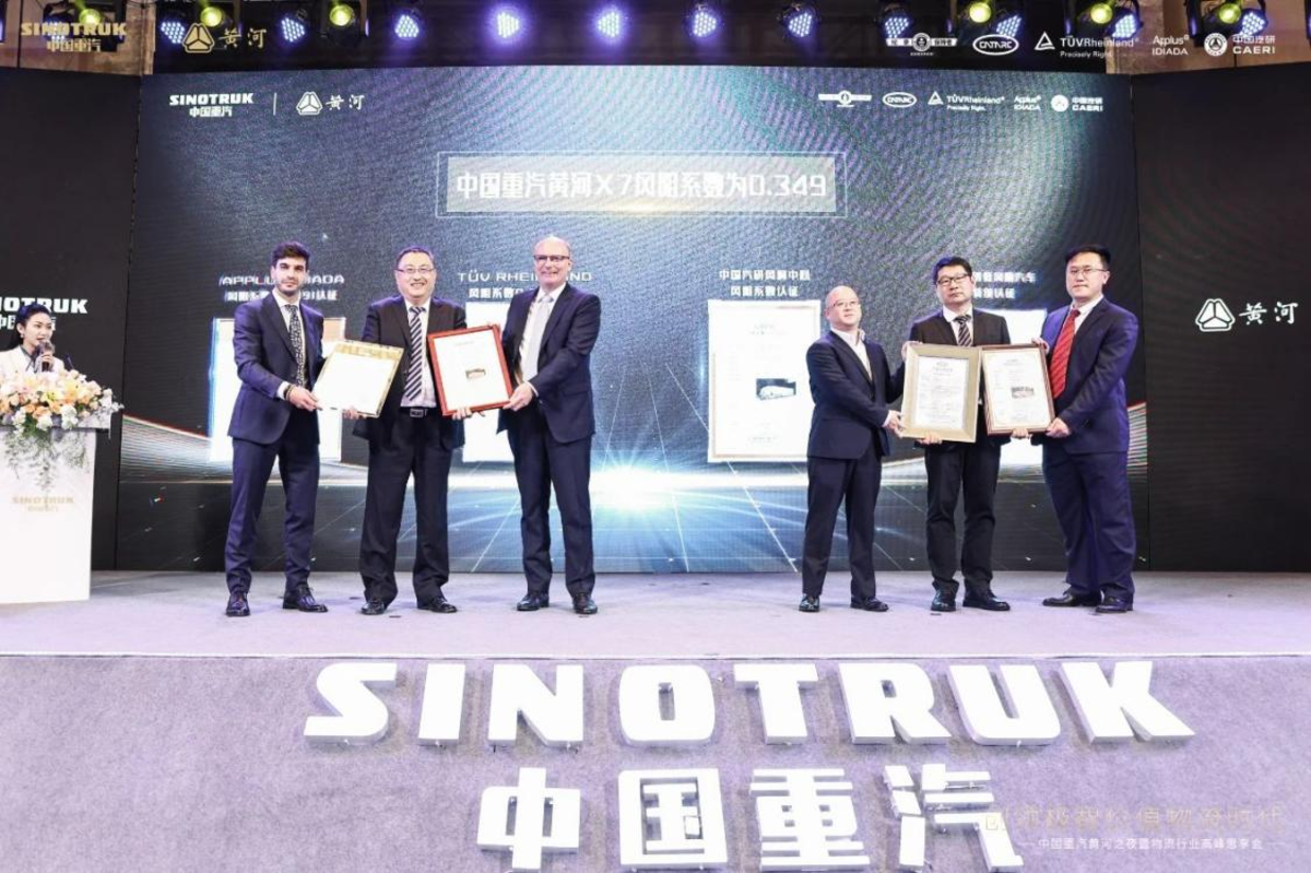 �ƺ��ؿ�&nbsp;65�شӸ��ܵ����ܵ���ǿ֮·