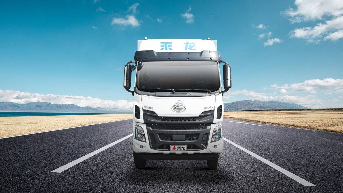 乘龙H5 6x2 LNG载货车:每公里较油车省9毛,一年多赚10万图片