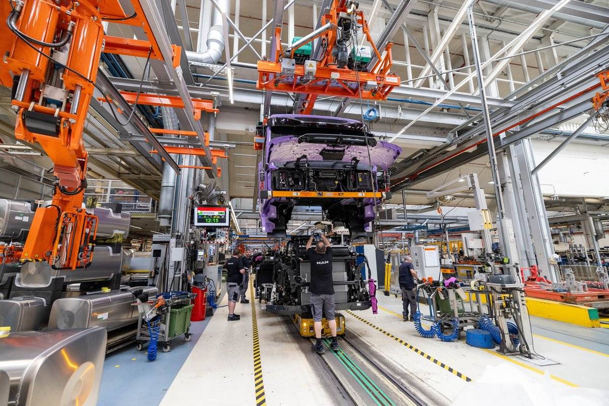 �������翨����������Ч������ɫת��