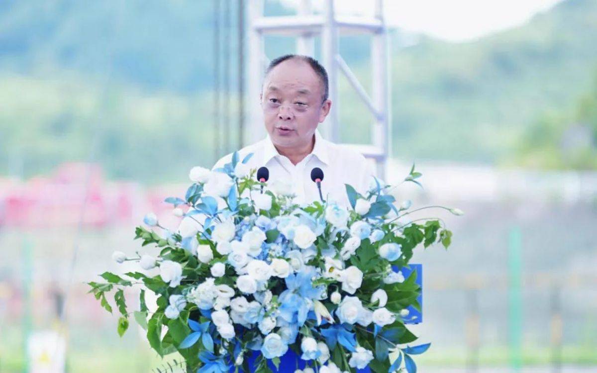 工况定制+生态赋能！徐工新能源重卡500台大单落子西南