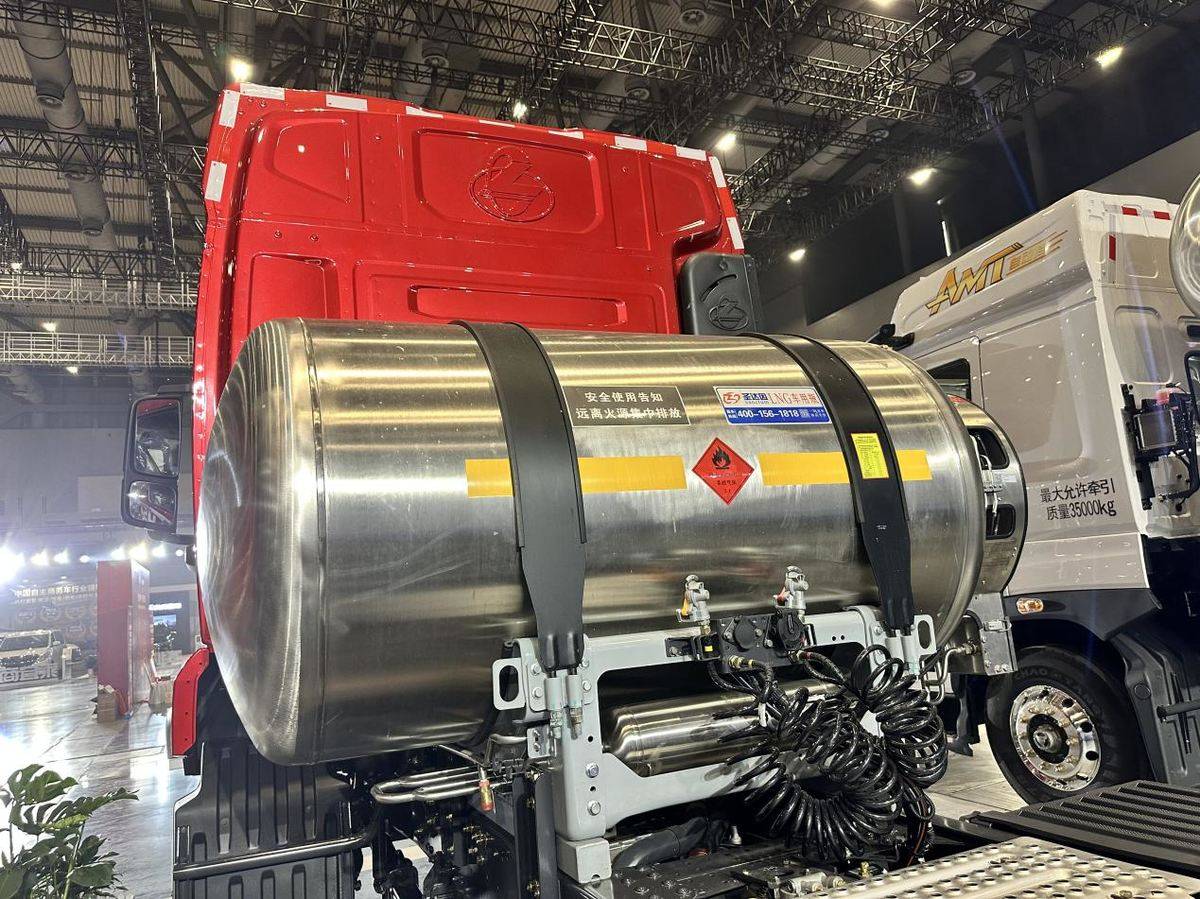 ����H5V������LNGǣ����������׬������