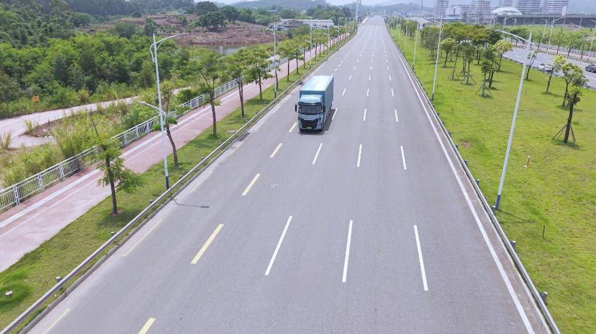 14年老司机转电车！乘龙H5纯电大单桥实力圈粉惠州卡友35ab884269b845af2b276abd85bc6a7e