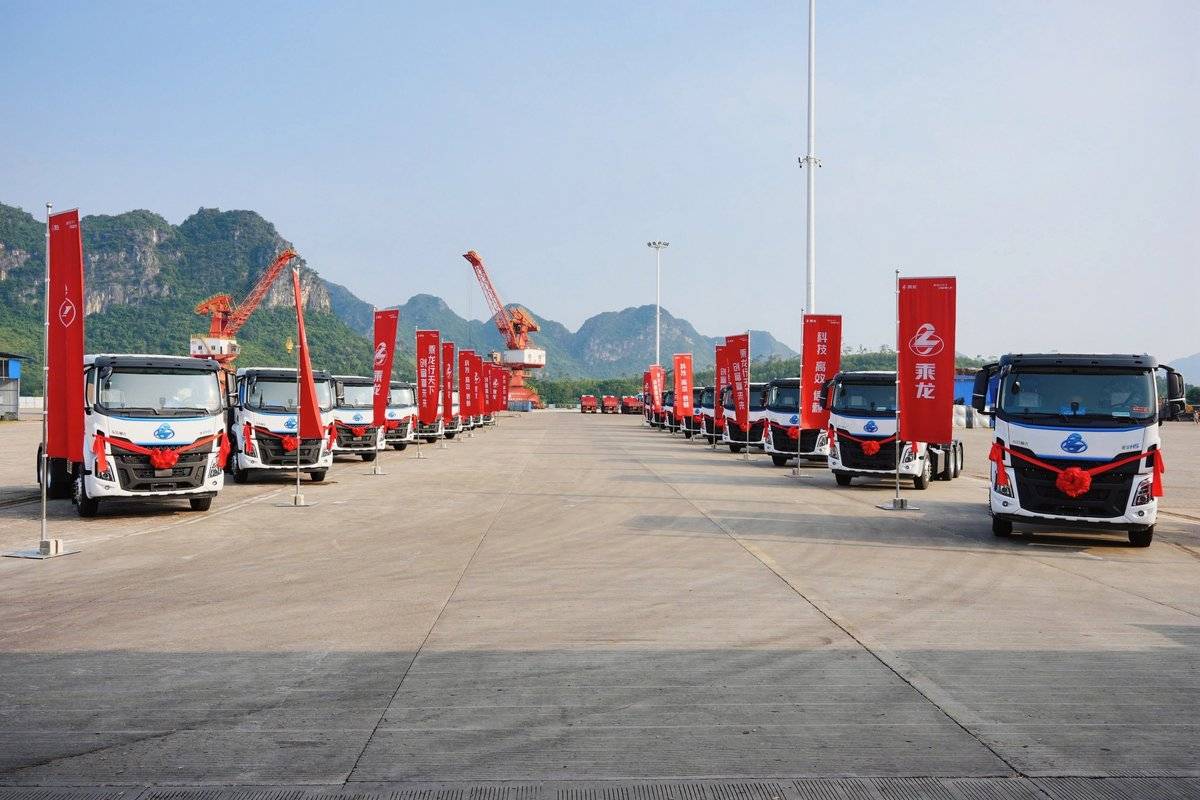 东风柳汽首批80台纯电重卡交付,擎动中越绿色物流新通道DSC04772 - opq3954073286