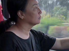 货车司机脑溢血失去劳动能力 妻子增驾A本带着丈夫跑半挂