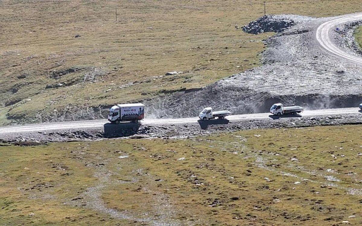 飞碟成功挑战巴音布鲁克吉尼斯世界纪录