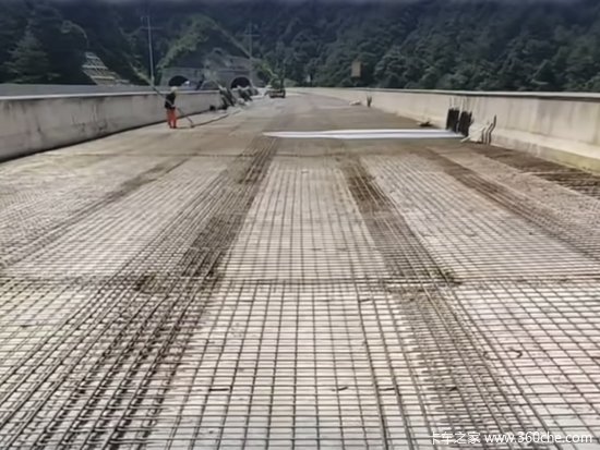 四川高速铺地暖了？过路费不能飙升吧？