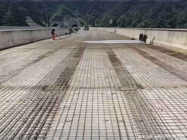 四川高速铺地暖了?过路费不能飙升吧?