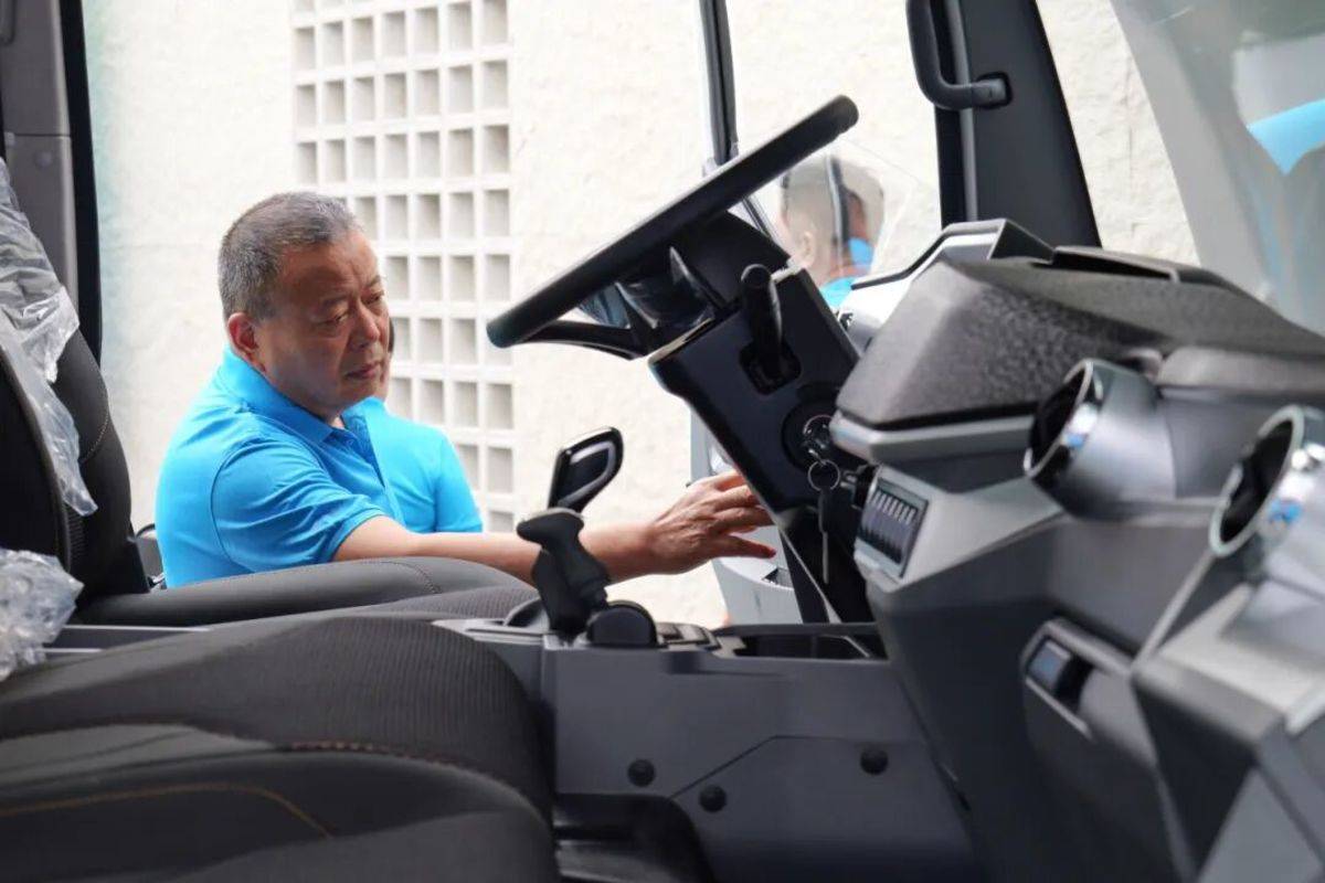 飞碟汽车京彩亮相｜飞碟EW7 & 飞碟EF3新产品上市发布会圆满举办！实车体验图片