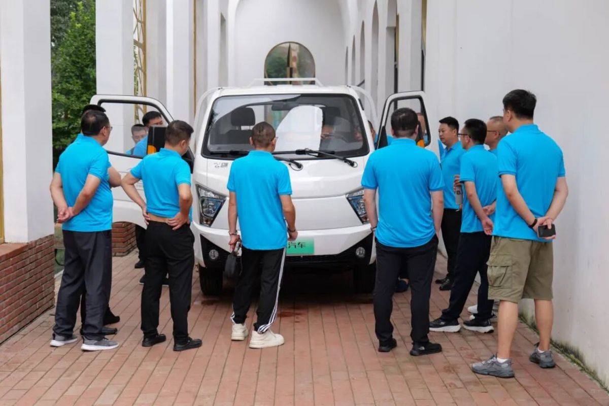 飞碟汽车京彩亮相｜飞碟EW7 & 飞碟EF3新产品上市发布会圆满举办！实车体验图片