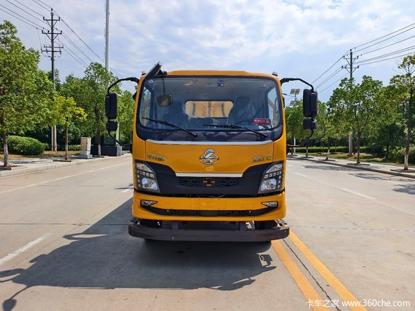 政策驱动安全升级，乘龙100K防撞缓冲车为道路作业保驾护航