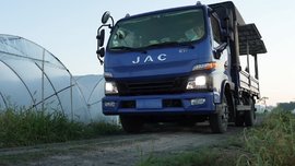 从农田到餐桌,骏铃V6和他一起守护千亩瓜田