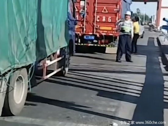 总重10吨是最大的宽容！四米二超10吨上不了高速了