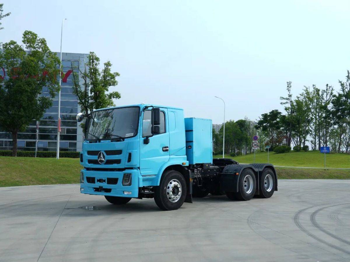 “子母车”出街！这波重卡“套娃”操作，省到就是赚到430充电子母车2.8m