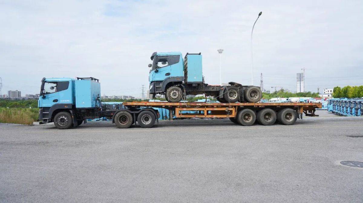 “子母车”出街！这波重卡“套娃”操作，省到就是赚到降本增效相关图片