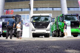 全产业链整合显威力!比亚迪商用车携新能源专用车亮相梁山车展