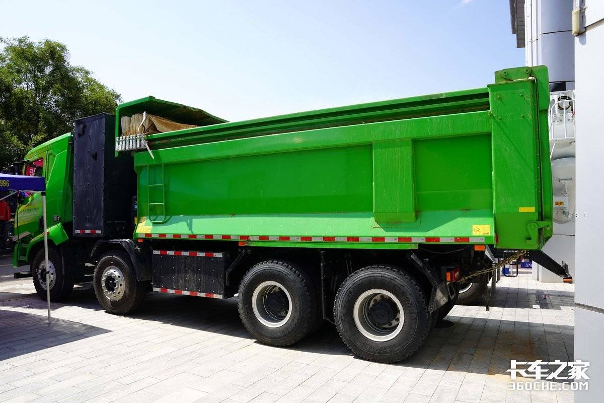 全产业链整合显威力!比亚迪商用车携新能源专用车亮相梁山车展