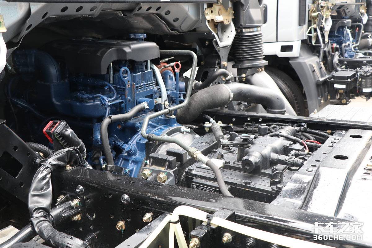 10档轻卡横空出世 “高端新一代 物流新选择”潍柴蓝擎X7震撼发布