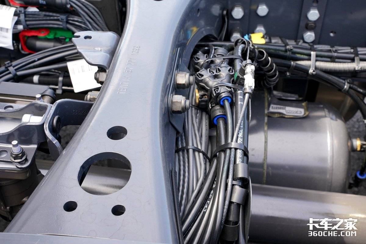 ����˹������SUPER��&nbsp;�ͽ�����ɶ��һ��