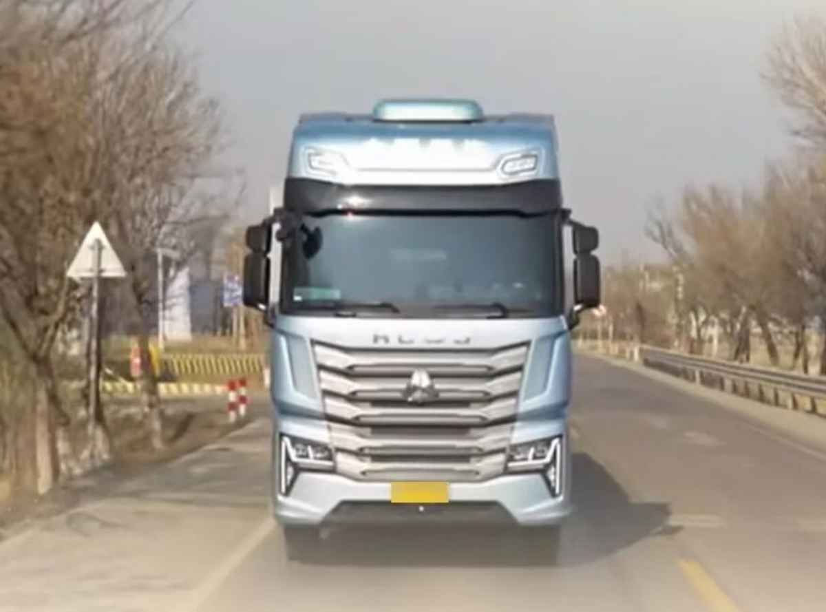 豪沃TS7纵横甘粤线,货运司机的'最佳拍档'!