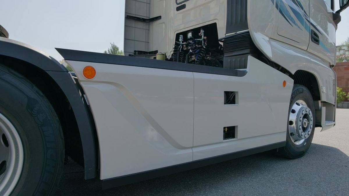 高效运输主理人:与J7创领版牵引车共赴事业新程c109f57377d9b0a807447f82a8787037