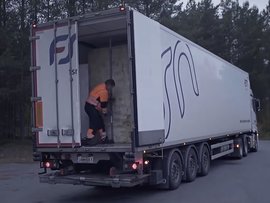 年薪3万欧+30天年假 德国卡车司机怎么这么爽!