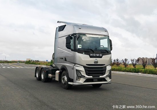 豪沃全新燃气重卡 安全气囊＋强劲动力