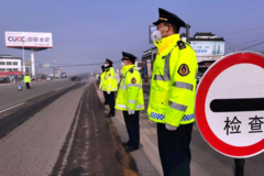 ��ɽ�ٶ������� �ⳡӲս����ʤ����