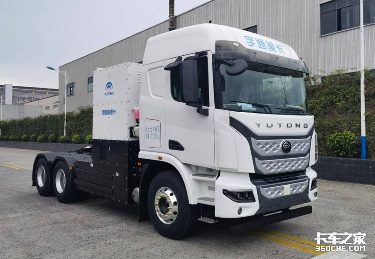 第400批公告亮点:三一883度牵引车现身 豪沃新品再增750匹燃气版