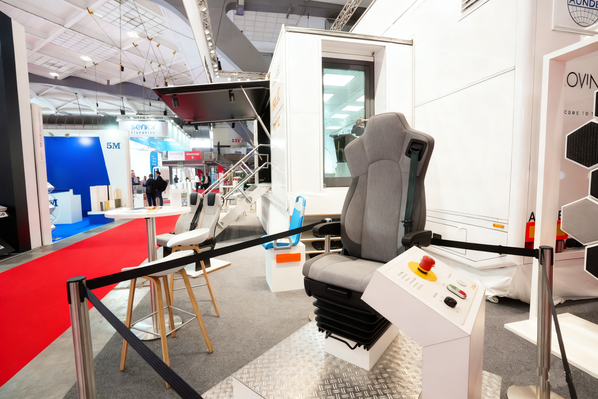 比利时车展客车标配!伊思灵助力中国客车绽放欧洲市场