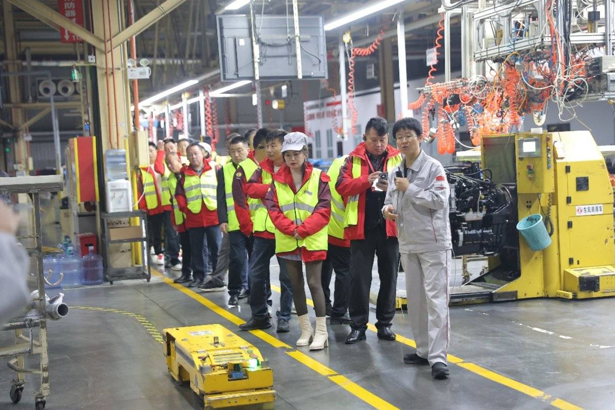 驱动价值 领航高效 东风商用车快递战略客户深度体验日在十堰圆满举行图片