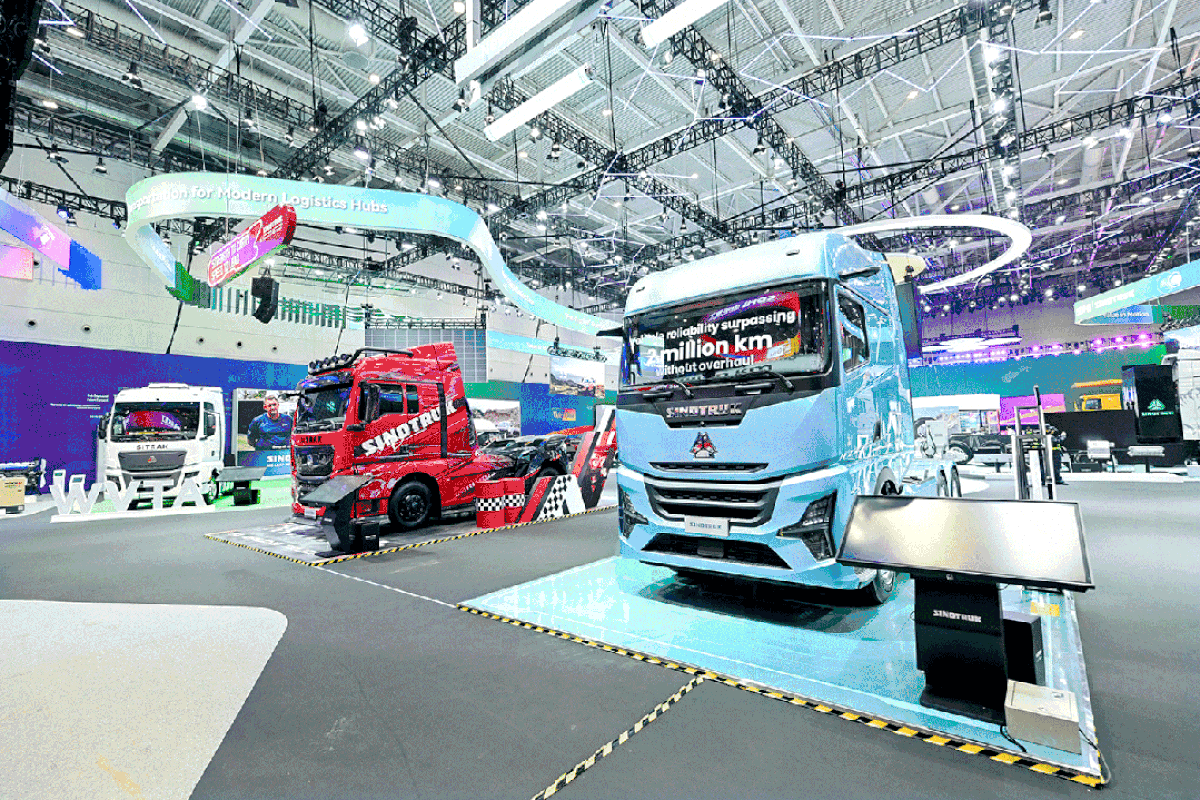 踏遍层峰辟新天 | 中国重汽集团2025年合作伙伴大会成功举办图片4