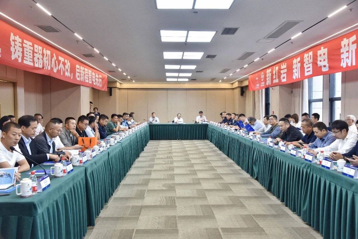 30亿救命钱到账!上汽红岩“新智电”杀回战场,新能源重卡要变天?