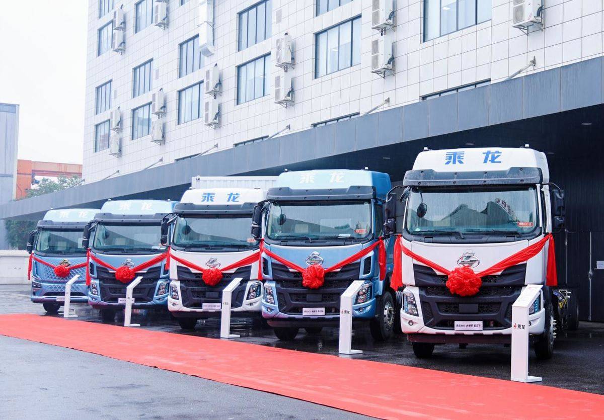 乘龙万里长测展实力,西安乘龙之夜燃动西北创富热潮LYYY2792