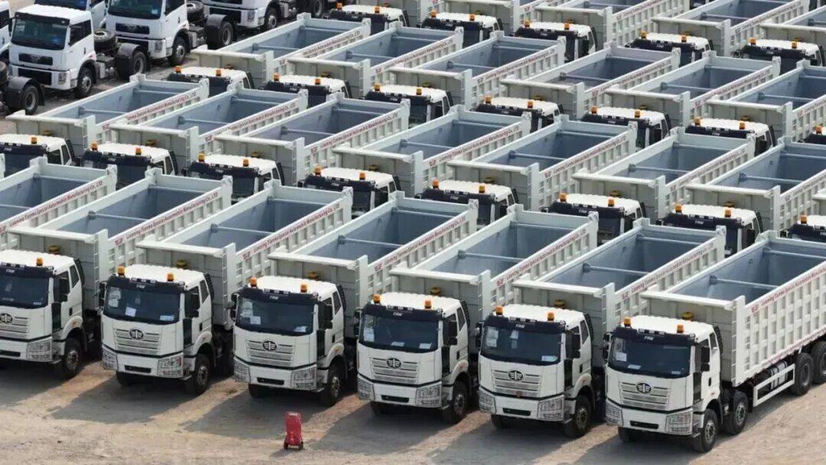 超300家海外主流媒体转载!新华社面向全球硬核安利一汽解放相关图片