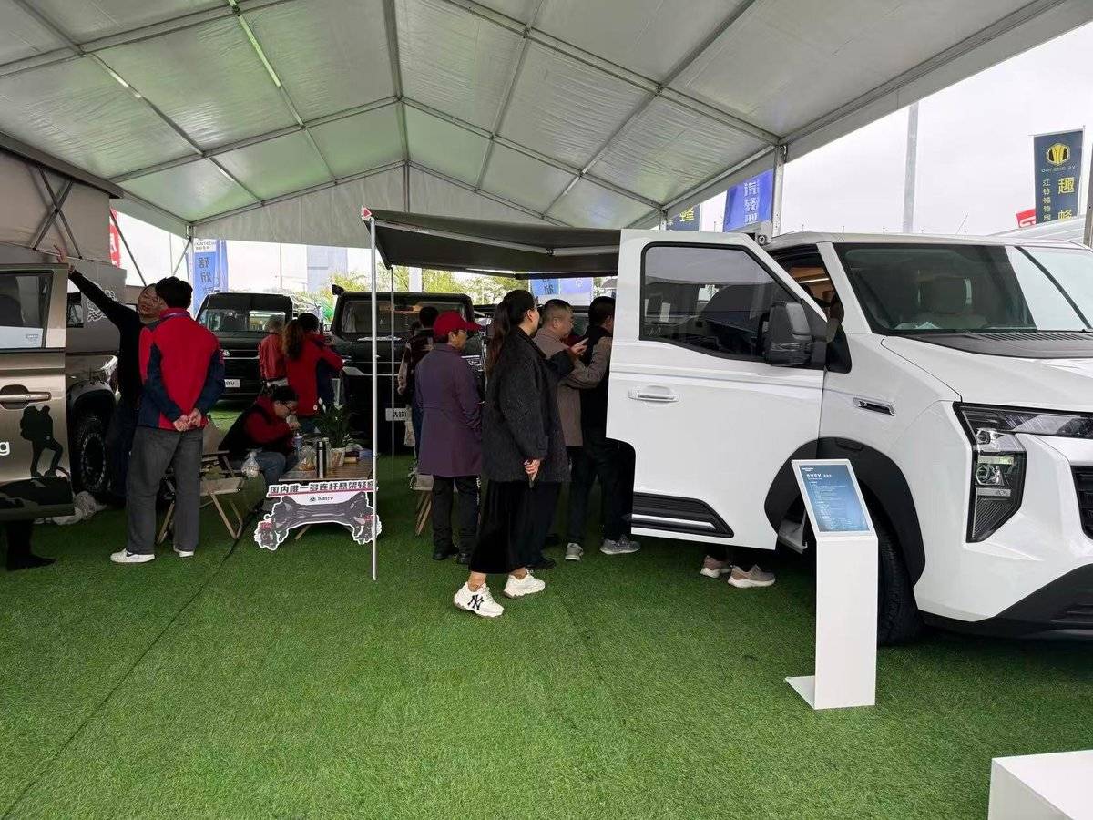 实力圈粉,斩获佳绩!中国重汽轻型汽车成都房车展圆满收官