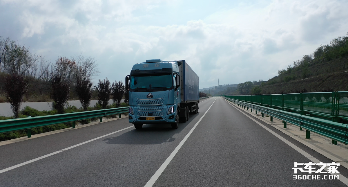 跨越5000公里 翻越秦岭驰骋丝路 乘龙万里行极限长测