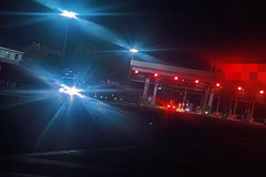 Υ����˳����ӳ���ĳ�շ�վ�¸���