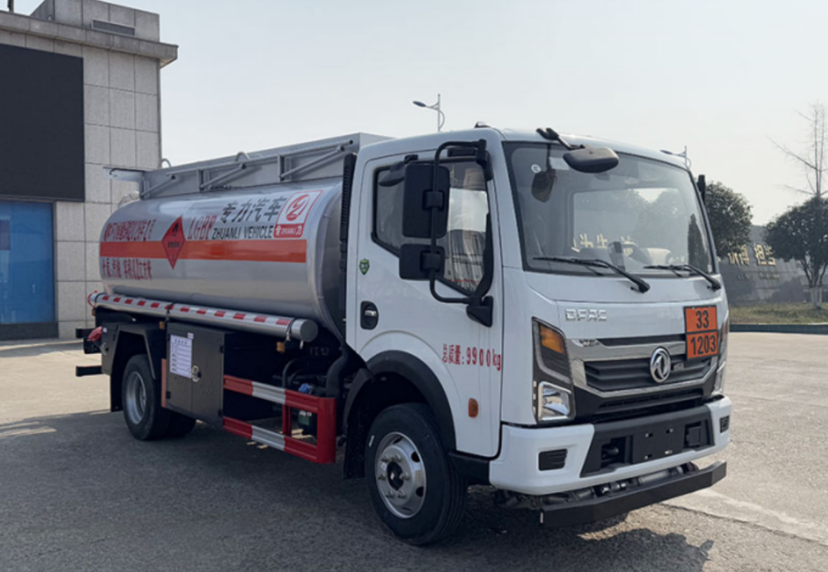 东风专致危化品运输车，让每一程都安心高效