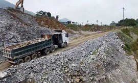 三次都买TA!百台徐工纯电动牵引车交付西南